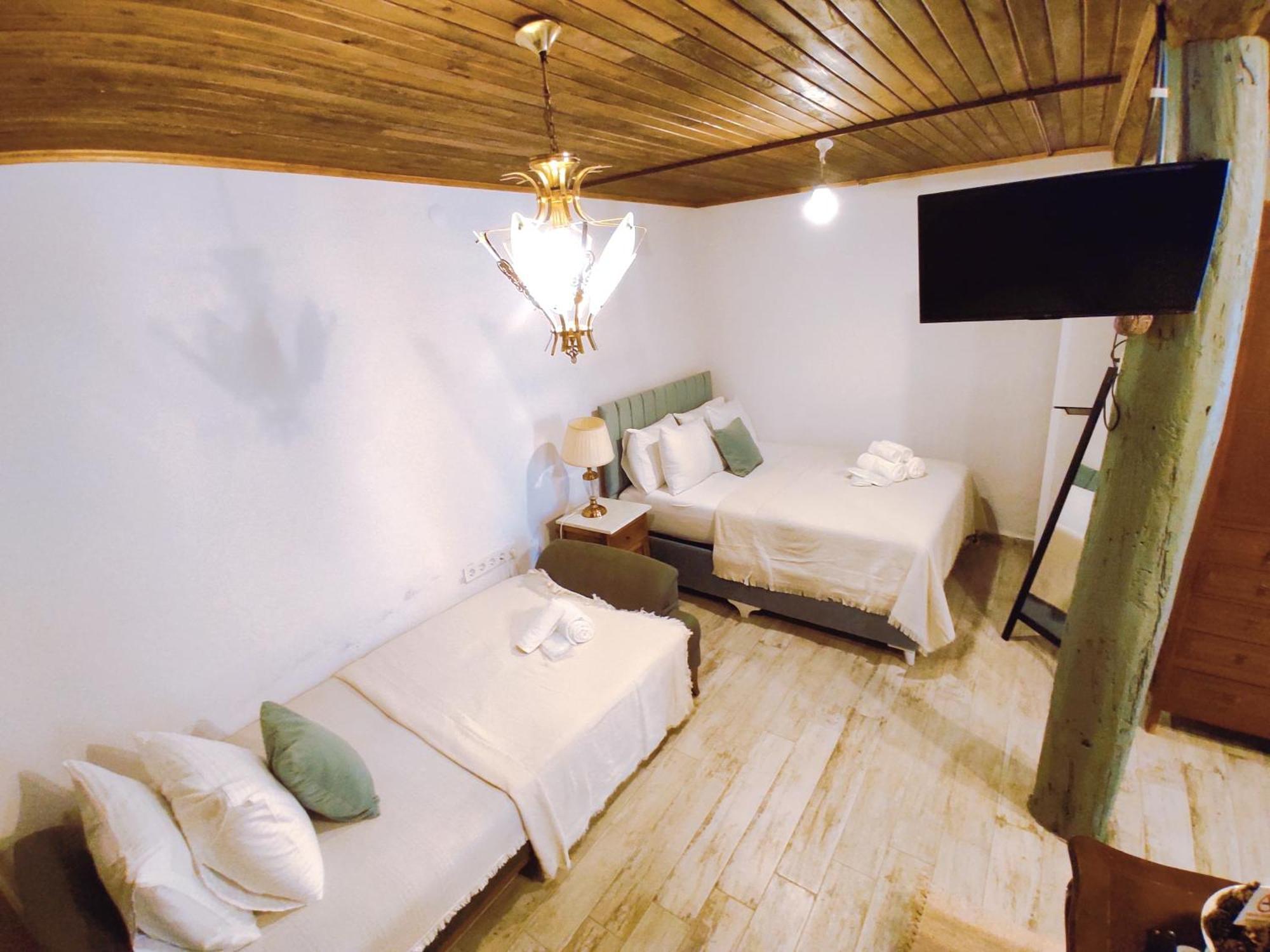 Kidoni Macaron Guesthouse Ayvalı المظهر الخارجي الصورة